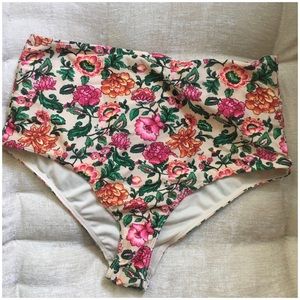 Floral high waisted swimsuit bottoms